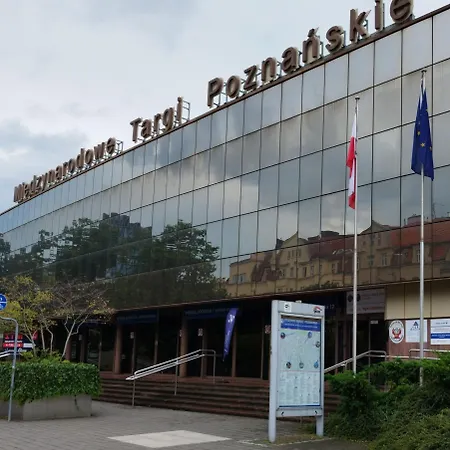 24h Self Check-in Lotnisko Blisko Stadion Targi Szpitale I Uczelnie Διαμέρισμα Πόζναν