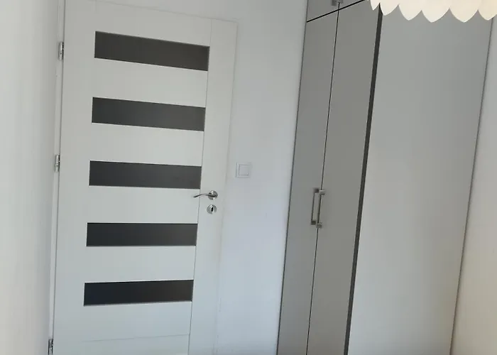 24h Self Check-in Lotnisko Blisko Stadion Targi Szpitale I Uczelnie *