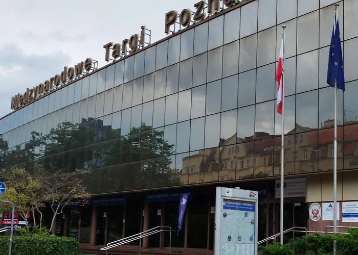24h Self Check-in Lotnisko Blisko Stadion Targi Szpitale I Uczelnie شقة بوزنان
