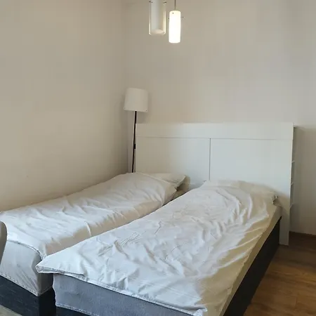 24h Self Check-in Lotnisko Blisko Stadion Targi Szpitale I Uczelnie Apartment