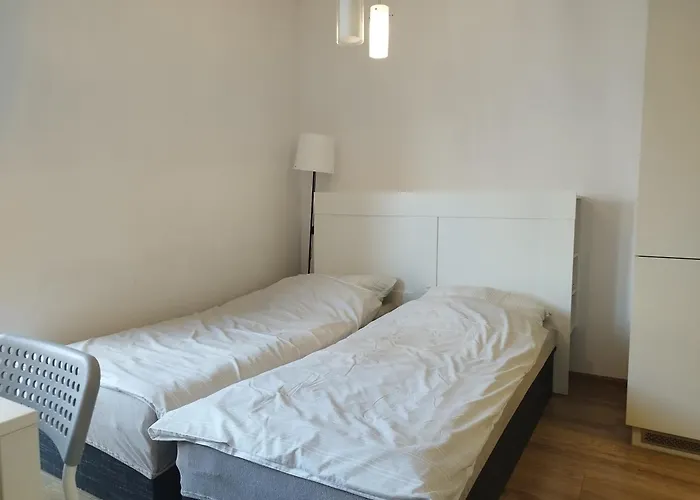 24h Self Check-in Lotnisko Blisko Stadion Targi Szpitale I Uczelnie Appartement